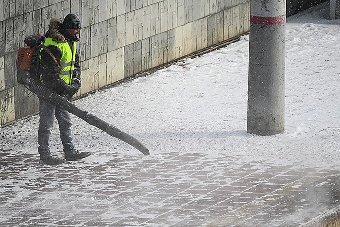Снег лежит уже на 75-80% территории России