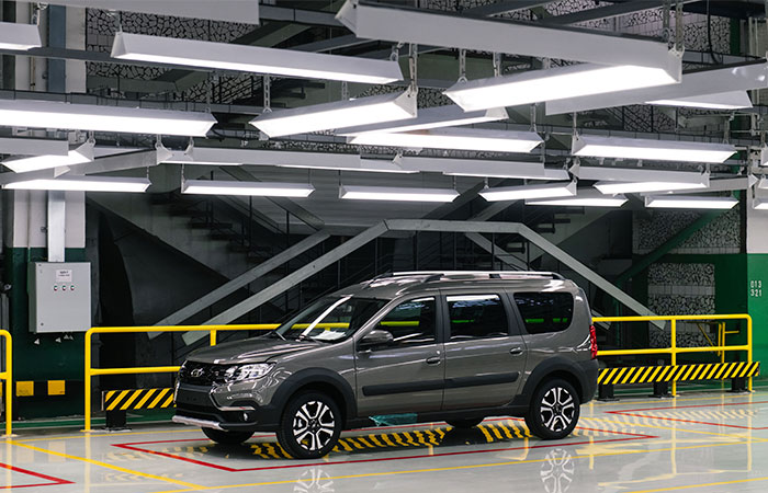 "АвтоВАЗ" возобновил продажи Lada Largus после выявления проблем с технической жидкостью
