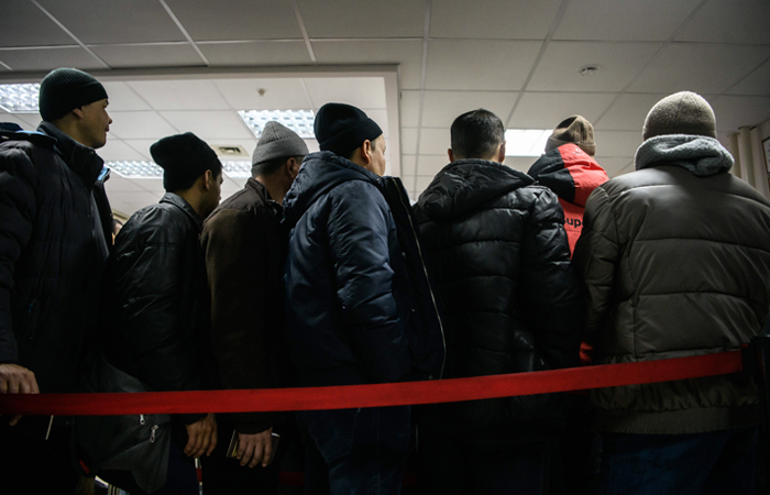 СФ одобрил расширение оснований для разрыва трудового договора с иностранцами