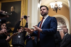 Вэнс считает, что переговоры Трампа и Путина необходимы для урегулирования конфликта на Украине