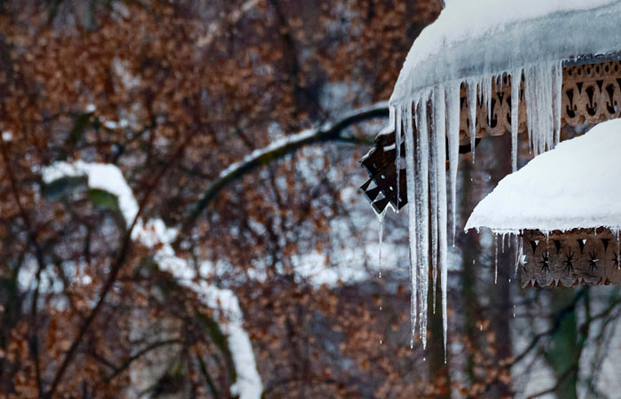 Нейросети в Петербурге начали отслеживать сосульки на крышах