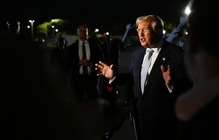 Трамп поддержал идею ввести санкции против торговых партнеров РФ Трамп поддержал идею ввести санкции против торговых партнеров РФ