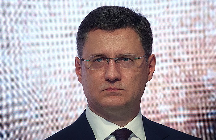 Новак заявил, что РФ не планирует добровольно снижать нефтедобычу