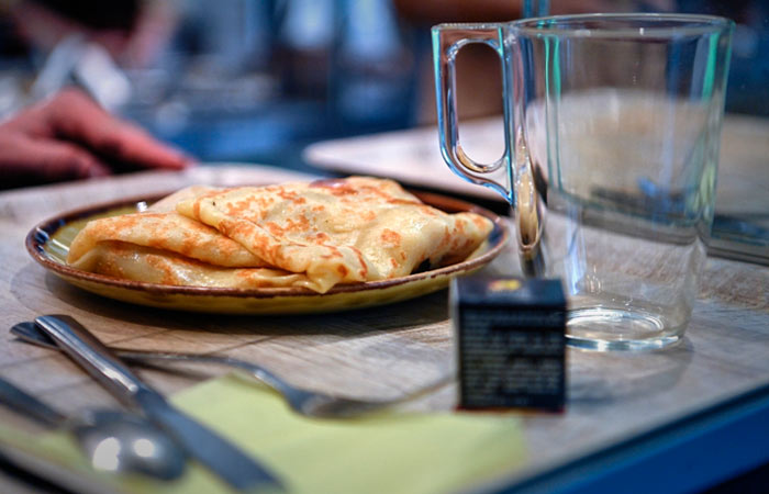 Госдума изучит просьбу уравнять требования к общепиту и продавцам готовой еды