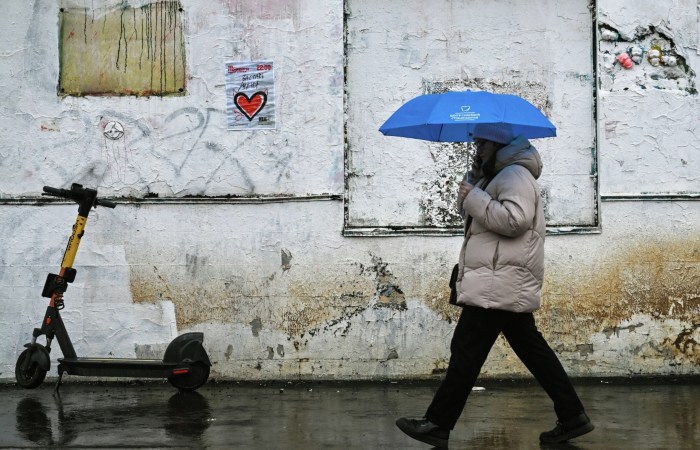 РњРѕСЃРєРІРёС‡РµР№ РїСЂРµРґСѓРїСЂРµРґРёР»Рё Рѕ РіРѕР»РѕР»РµРґРµ РЅР° РґРѕСЂРѕРіР°С…