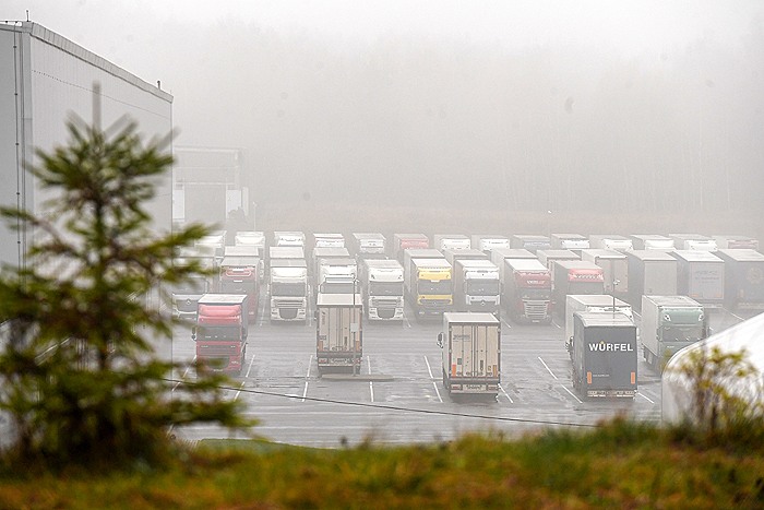 Р›РёС‚РІР° РїСЂРѕСЃРёС‚ Р•РЎ РїРѕРјРѕС‡СЊ РІРµСЂРЅСѓС‚СЊ РіСЂСѓР·РѕРІРёРєРё РёР· Р‘РµР»РѕСЂСѓСЃСЃРёРё, РІРІРµРґСЏ РЅРѕРІС‹Рµ СЃР°РЅРєС†РёРё