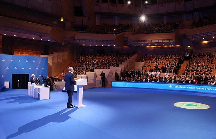 Встреча бизнеса с президентом ожидается после заседания Банка России 19 декабря