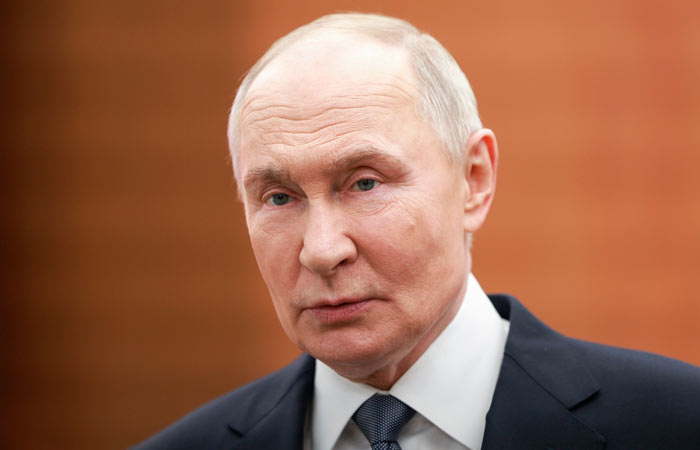 Путин заявил, что не желает возвращения России в G8