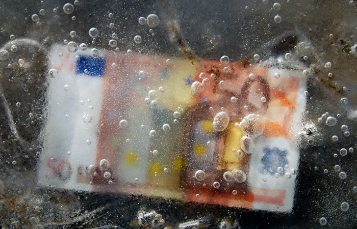 FT сообщила о предложении в ЕС сделать заморозку активов России бессрочной