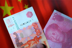 Рубль в среду резко упал в паре с юанем на фоне возобновления снижения цен на нефть