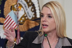 Перехваченный американцами танкер перевозил нефть из Венесуэлы и Ирана