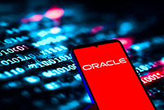 Основатель Oracle Эллисон потерял почти $25 млрд на обвале акций его компании