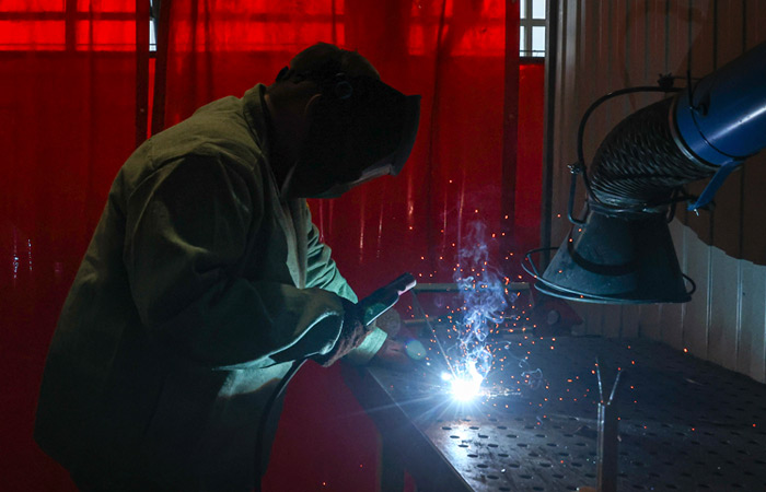 Около 1,3 млн человек поступили в колледжи и техникумы России в 2025 году