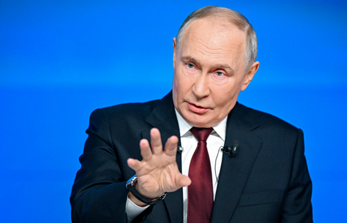 Президент РФ заявил о переходе стратегической инициативы целиком в руки России