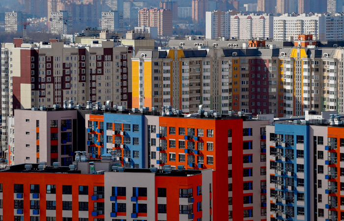 Путин заявил, что кабмин займется вопросами семейной ипотеки на "вторичку"