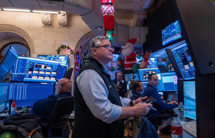 Фондовые индексы США завершили торги в пятницу уверенным ростом