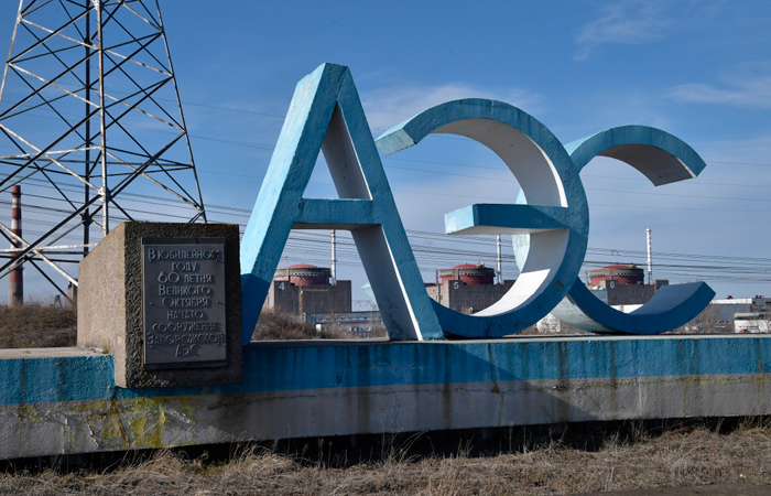 Лихачев заявил, что контролировать и управлять ЗАЭС может только "Росатом"