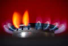 Сербия договорилась о продлении поставок российского газа до конца марта