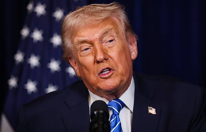 Трамп пригрозил Ирану прийти на помощь участникам акций в стране в случае их убийства