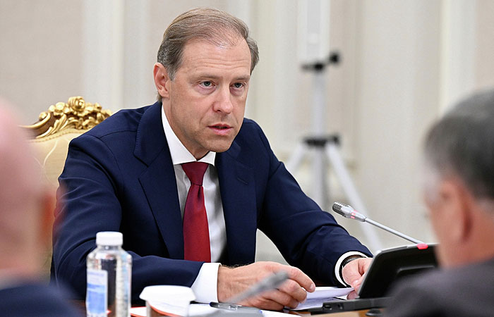 Мантуров отметил, что планы поставок вооружения армии РФ на 2026 г. обеспечены ресурсами