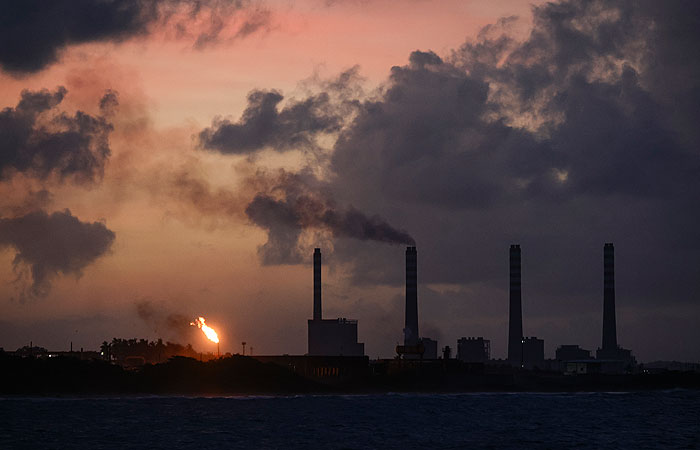 Трамп намерен добиваться участия компаний США в работе нефтяного сектора Венесуэлы