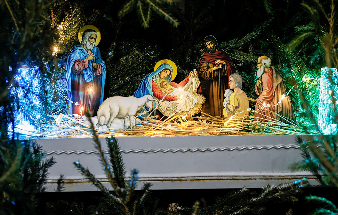 В храме преподобного Серафима Вырицкого в городе Долгопрудный в Подмосковье