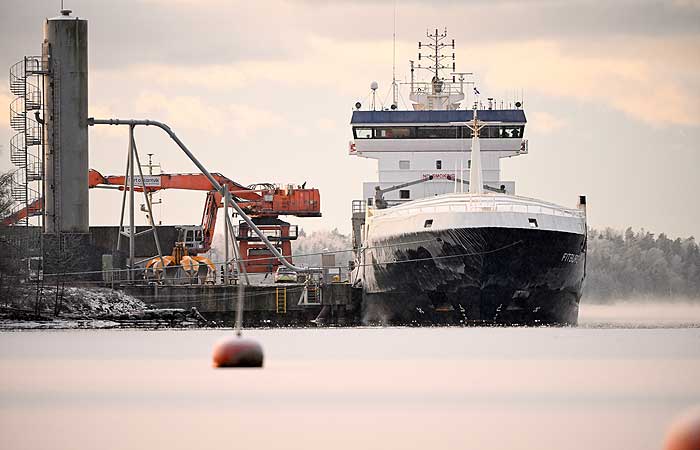 В Финляндии заявили, что сухогруз Fitburg может продолжить рейс после устранения недостатков