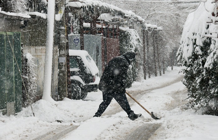 Экстренное предупреждение о сильном ветре и метели объявлено в Магадане