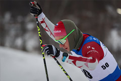 Большунов одержал первую победу в сезоне