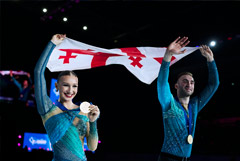 Выступающие за другие страны российские фигуристы заняли пьедестал на ЧЕ в парах