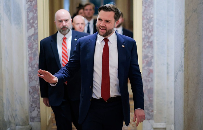 Сенат США отклонил резолюцию, ограничивающую военные действия против Венесуэлы