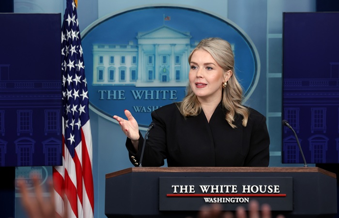 В Белом доме заявили о тесных контактах с Каракасом