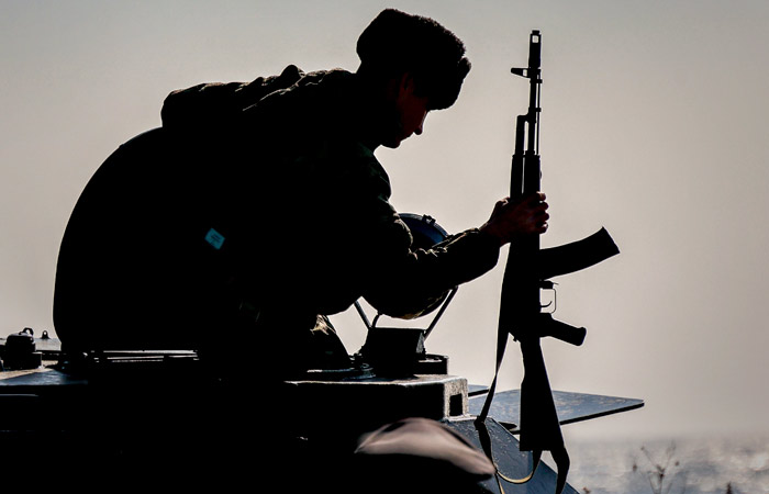 Медведев заявил, что контракт с ВС РФ в 2025 г. заключили более 422 тыс. человек