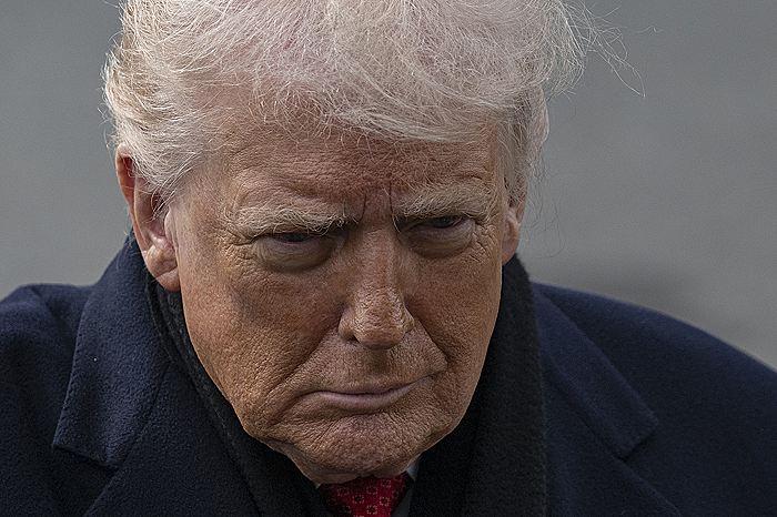 Трамп 13 января приказал готовиться к удару по Ирану, но передумал из-за возражений