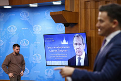 Лавров назвал взаимовыгодной договоренность венгерской MOL и "Газпром нефти" по NIS