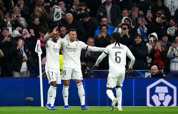 "Реал" разгромил "Монако" в Лиге чемпионов УЕФА