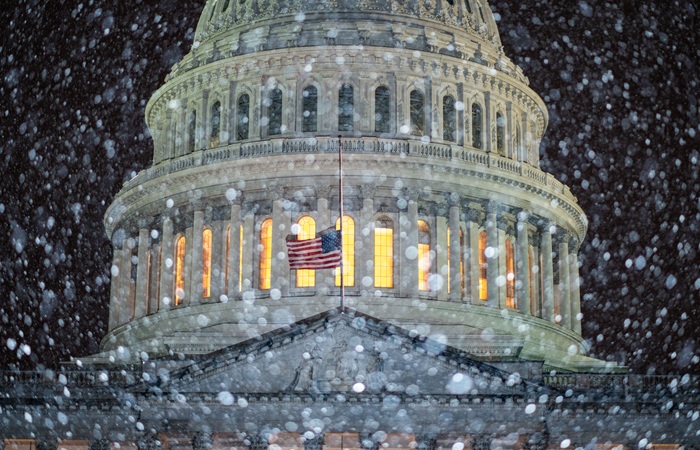 Палата представителей США отклонила резолюцию по Венесуэле