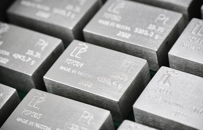 Драгметаллы продолжают обновлять рекорды, платина выросла на 30% с начала года