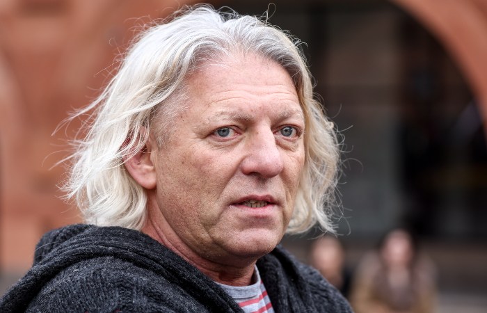 Умер режиссер и телеведущий Александр Олейников