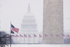 Шесть человек погибли из-за снежной бури в США