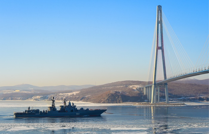 Корабль ТОФ провел поиск субмарины условного противника