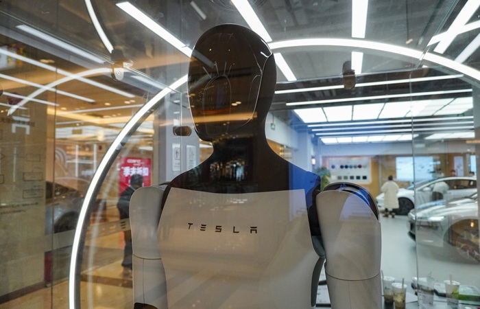 Tesla откажется от Model S и X ради производства человекоподобных роботов