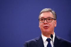 Президент Сербии подписал ряд законопроектов, затрудняющих сближение с ЕС