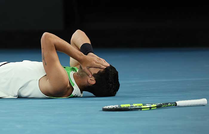 Алькарас победил Джоковича и впервые выиграл Australian Open