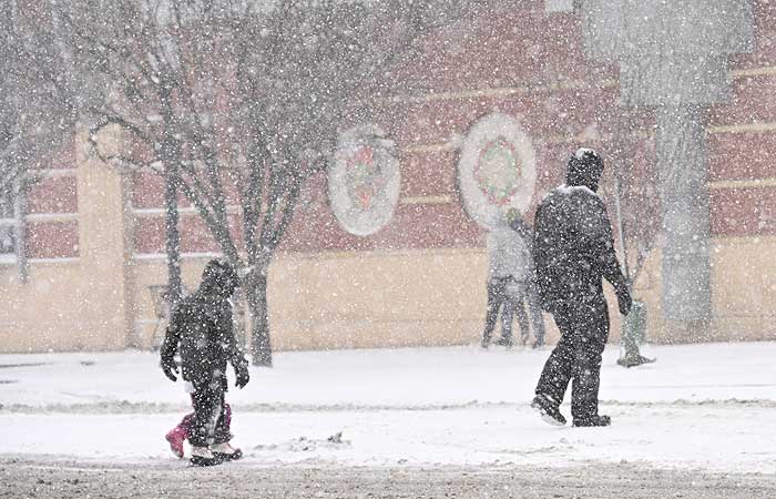 В США продолжается непогода, в прибрежных районах страны есть угроза наводнений