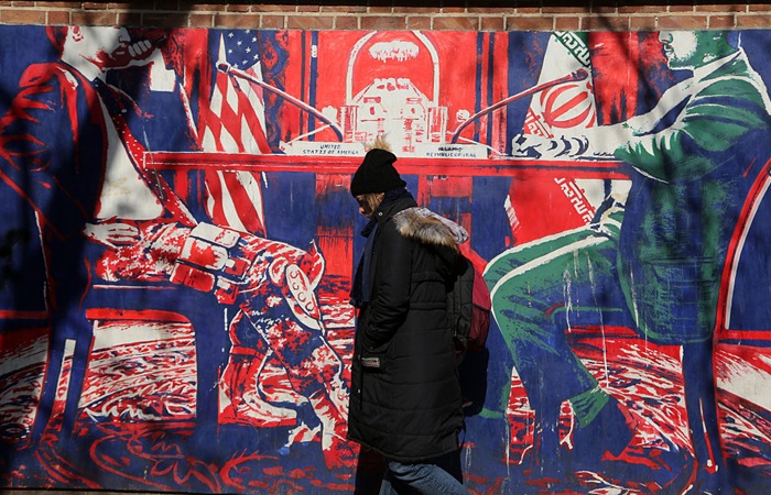 Axios пишет, что Вашингтон дал знать Тегерану, что согласен на переговоры