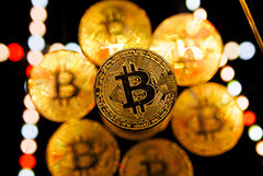 Золото обогнало биткойн по волатильности за последние 30 сессий