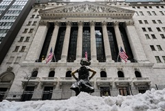 Уолл-стрит завершила торги понедельника ростом