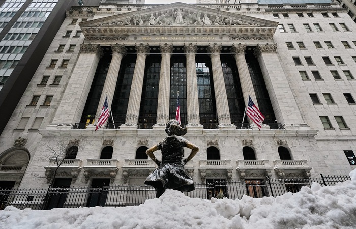Уолл-стрит завершила торги понедельника ростом