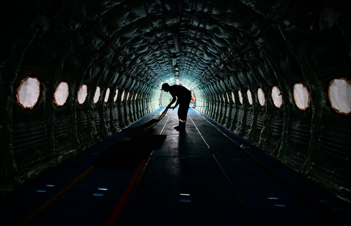 Производство самолетов SJ-100 в Индии может начаться через три года